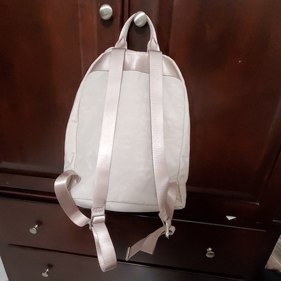 Kipling - Picture 3 of 6